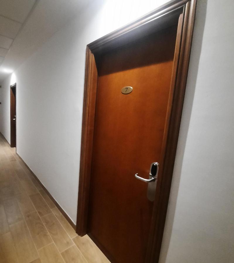 Hotel Porta Rivera L'Aquila Luaran gambar