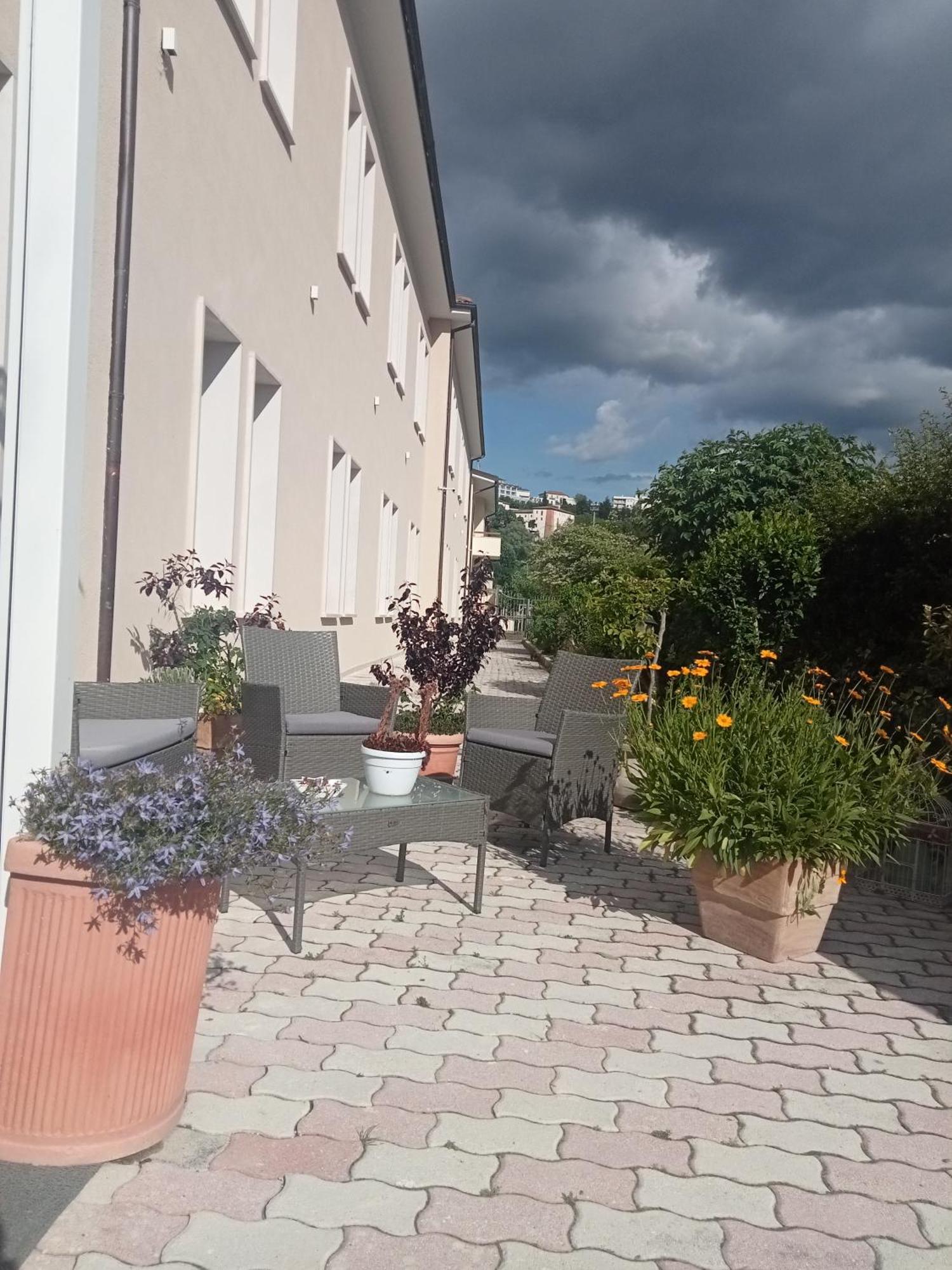 Hotel Porta Rivera L'Aquila Luaran gambar